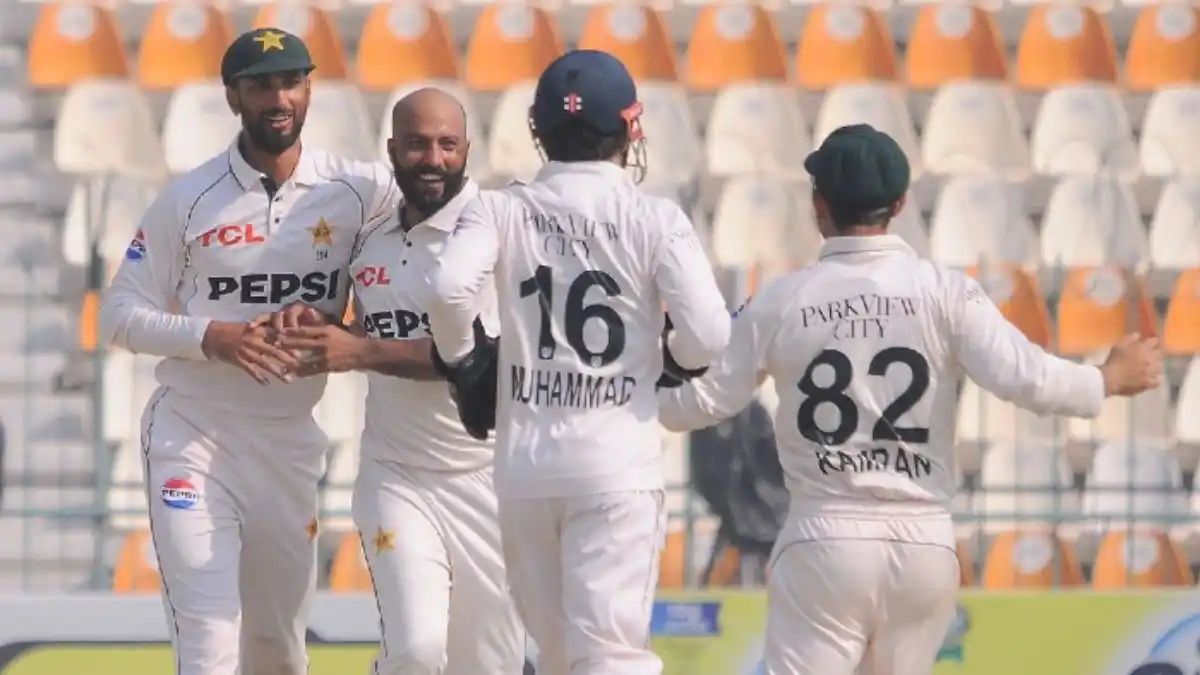 Pakistan Sticks with Unchanged XI for The Test Match Against England