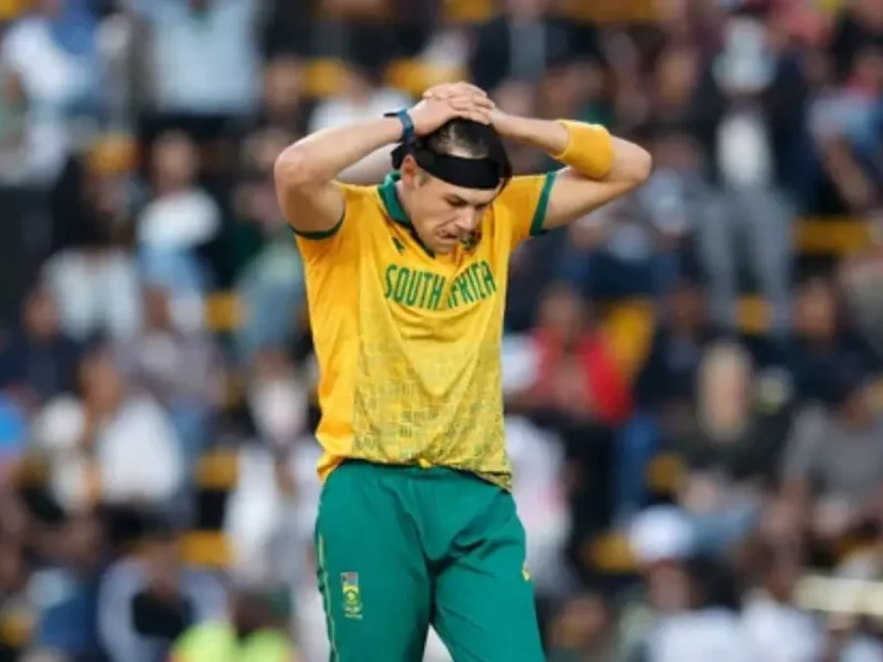 Coetzee Reprimanded for Dissenting 'Wide' Call in Johannesburg T20I
